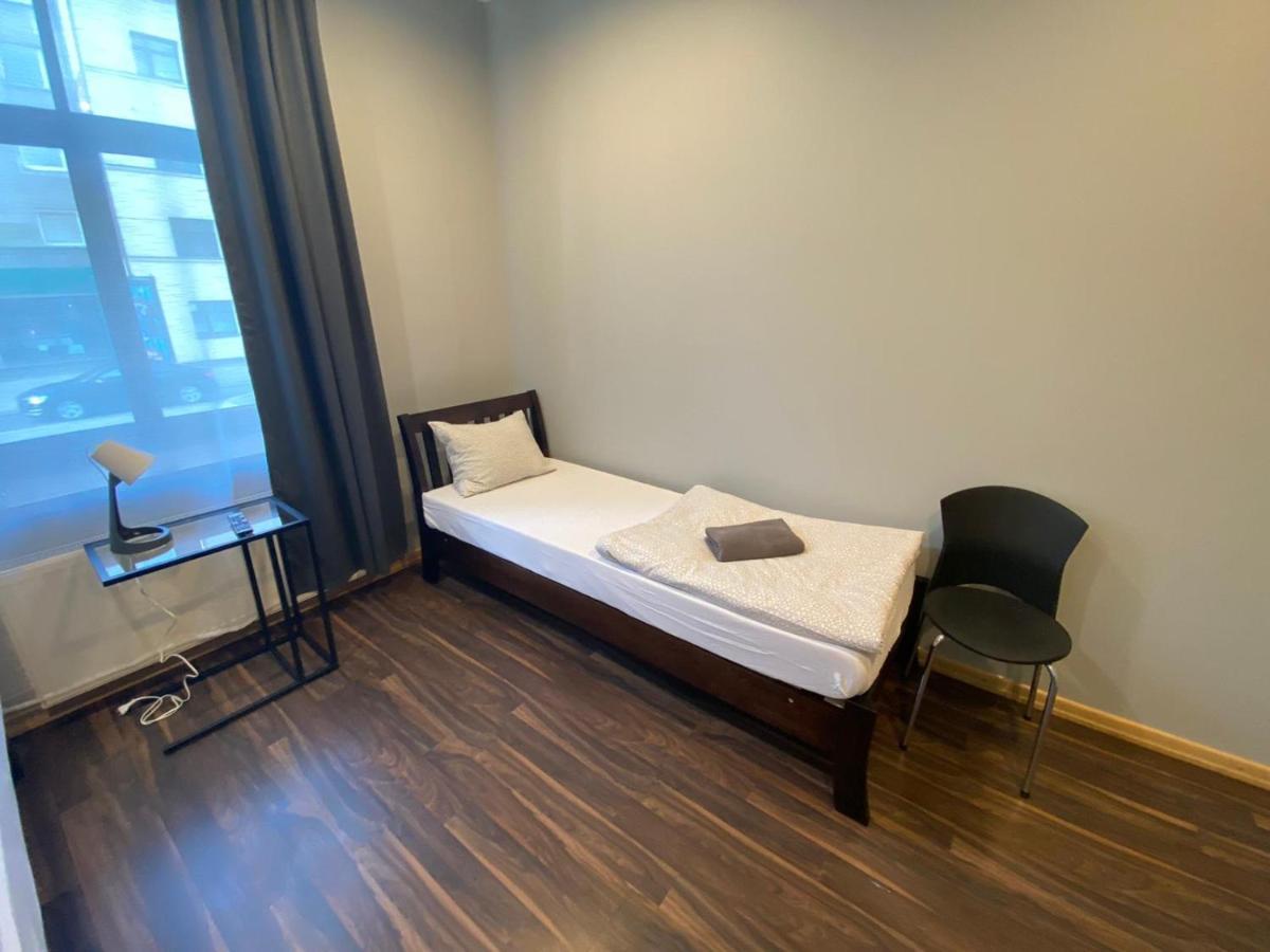 Aparthotel リガ エクステリア 写真 A single room at the hostel