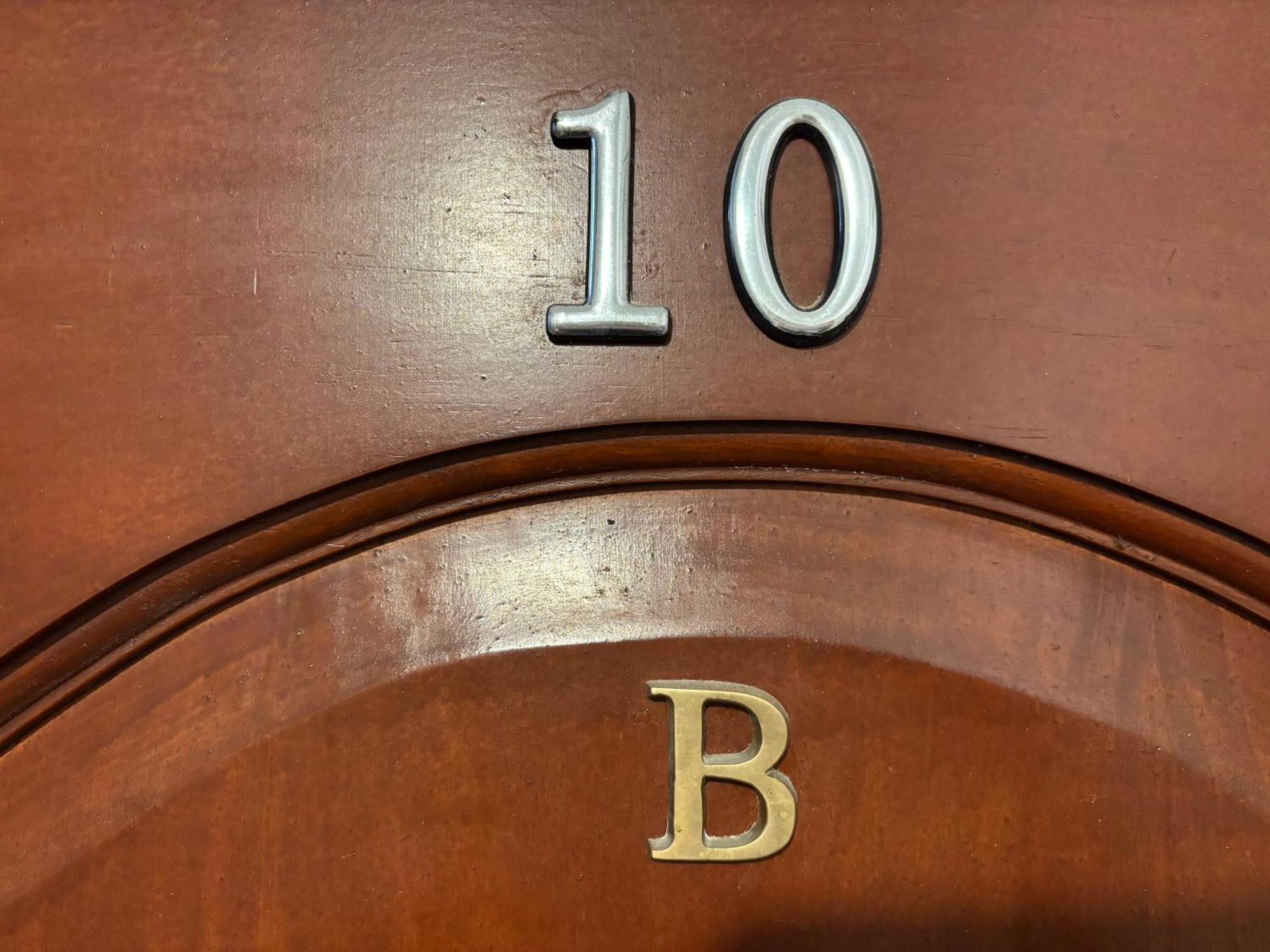 Aparthotel リガ 部屋 写真 The 10B apartment door